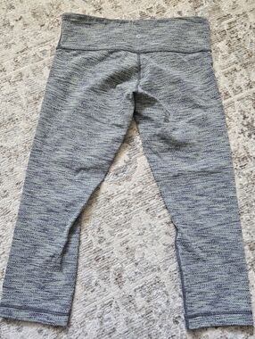 Lululemon Heather Gray Active Leggings